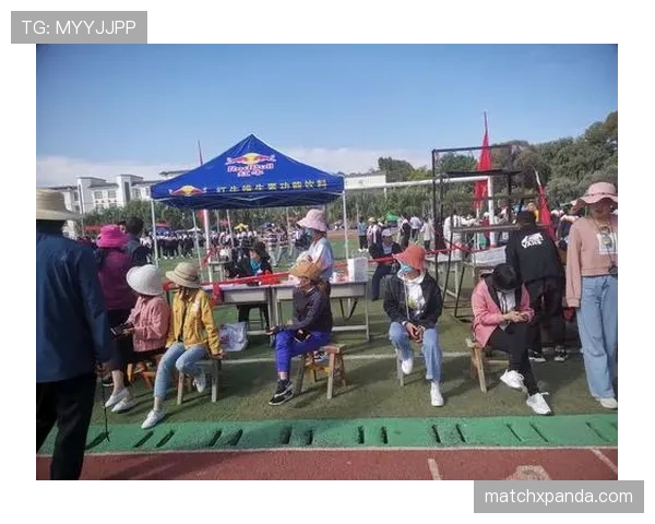 鸣哨时机判罚揭秘:裁判如何精准把握比赛关键瞬间